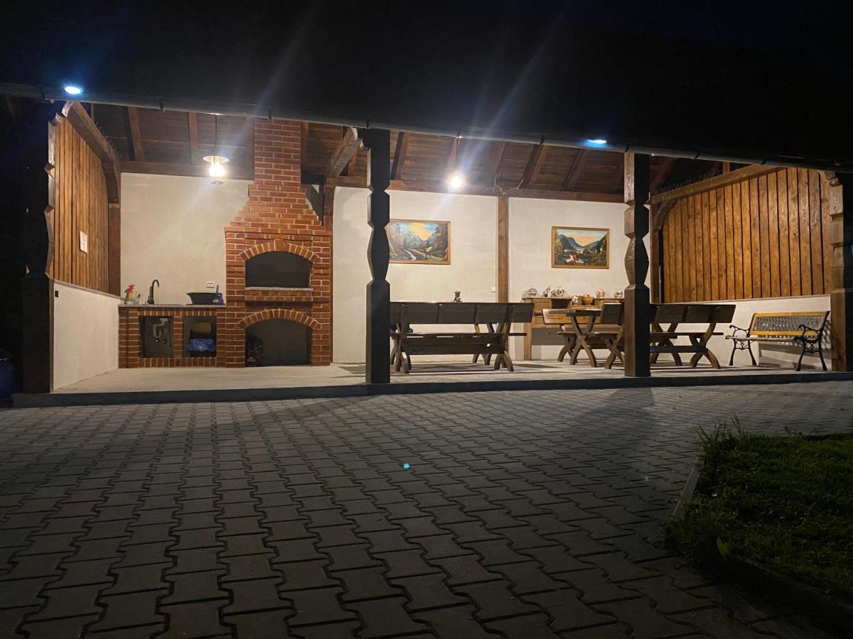 Absolut Residence ฮาเซก ภายนอก รูปภาพ